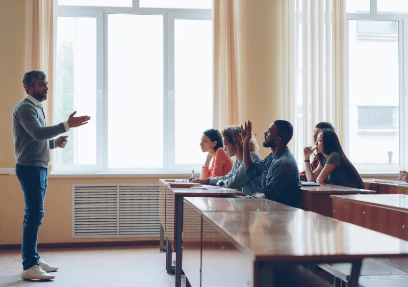 students asking questions image