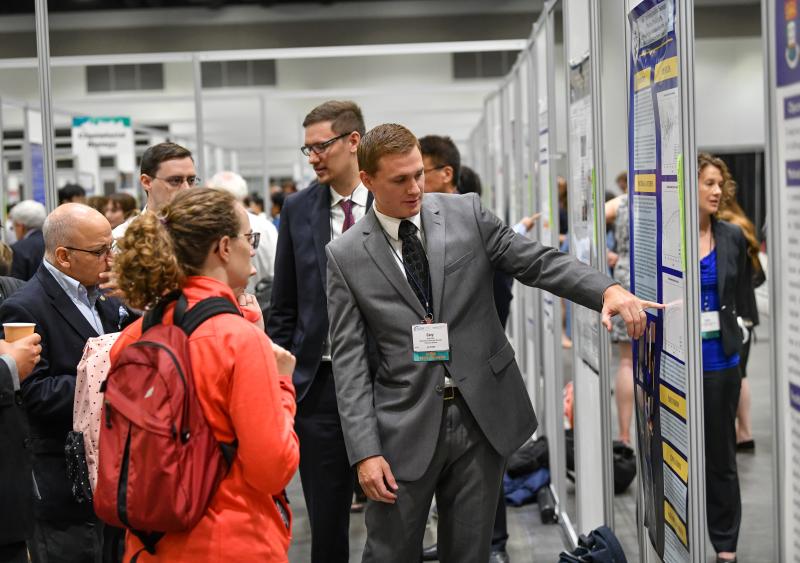 IADR Abstract Presenter
